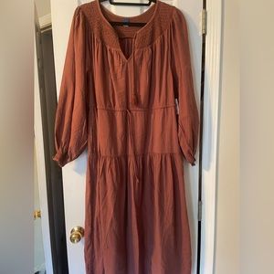 Old Navy long dress, never been worn!